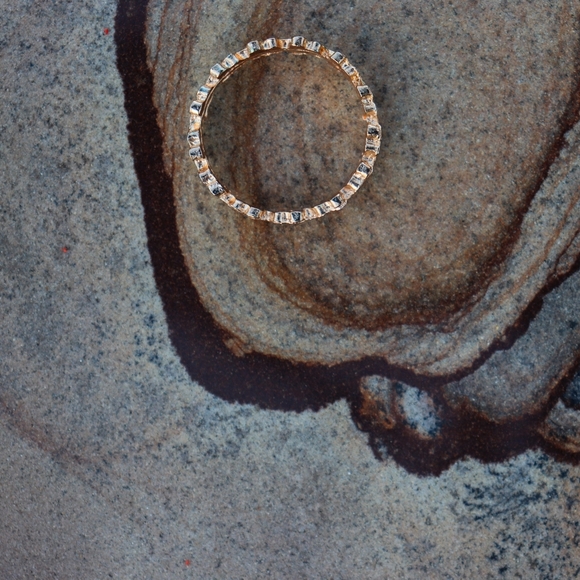 Flower Design Gold Band Ring - Picture 2 of 2